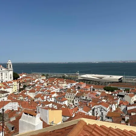 Divine House Of Graca * Lisboa